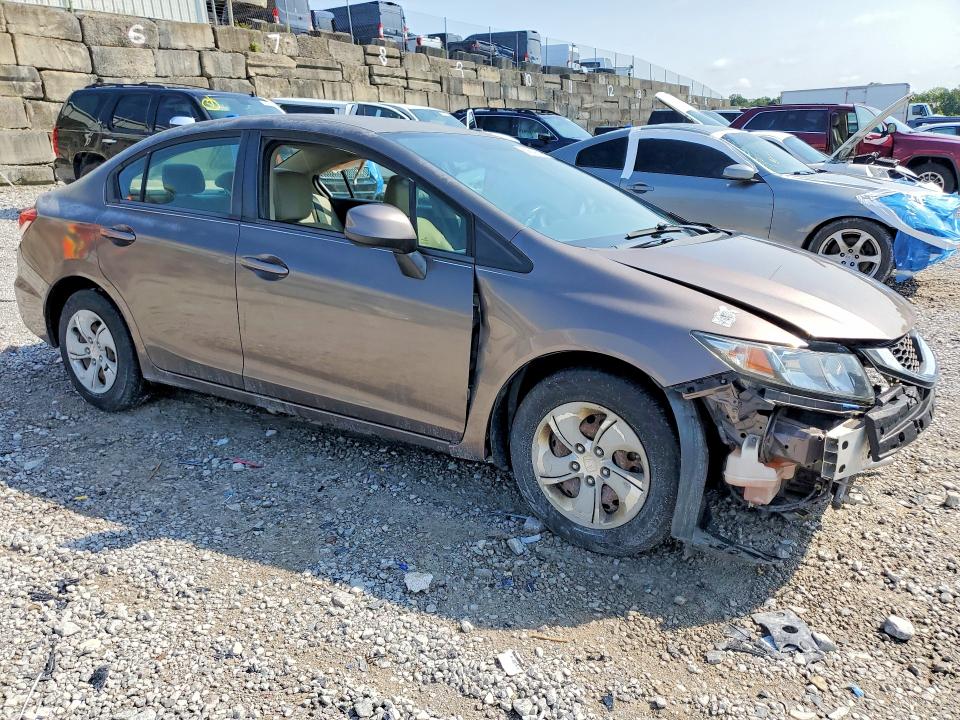 Photo 4 from auction – 2013 HONDA CIVIC with VIN 2HGFB2F56DH530012