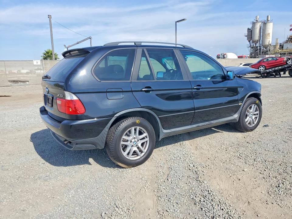 Photo 3 from auction – 2004 BMW X5 with VIN 5UXFA13514LU40557