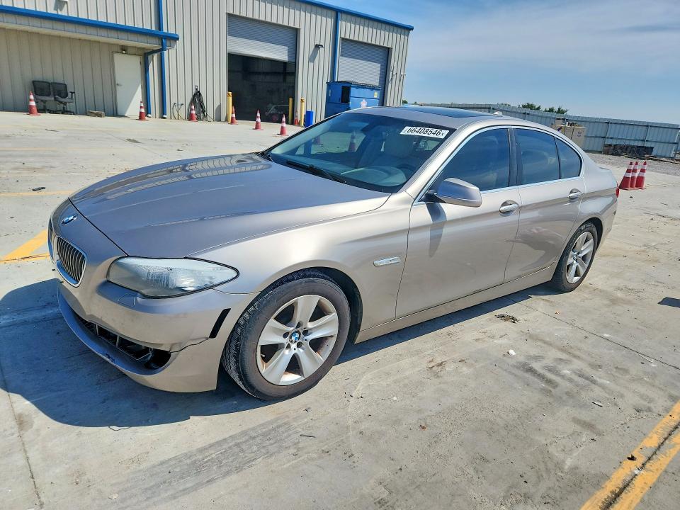BMW 528 2013 with VIN WBAXG5C51DD229524 - Photo from auction