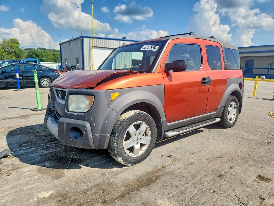 HONDA ELEMENT 2004 with VIN 5J6YH28674L022334 - Photo from auction