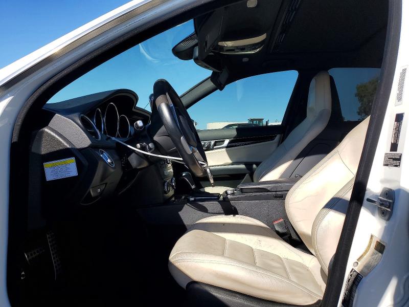 Снимка 7 от търг – 2013 MERCEDES-BENZ C с VIN WDDGF7HB0DA845433