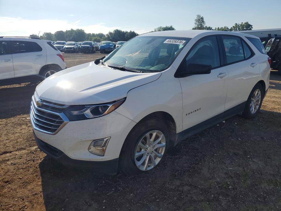CHEVROLET EQUINOX 2019 with VIN 2GNAXHEV3K6111078 - Photo from auction