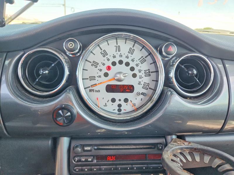 Photo 9 from auction – 2006 MINI COOPER with VIN WMWRE33586TJ40304