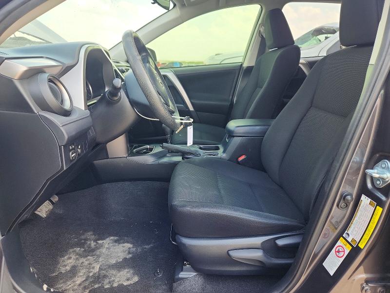 Photo 7 from auction – 2016 TOYOTA RAV4 with VIN JTMZFREV5GJ096663