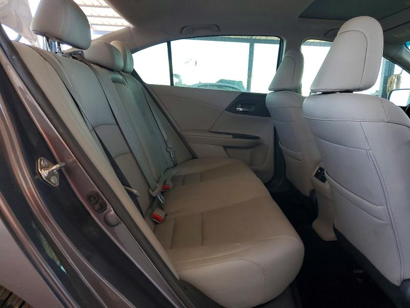 Photo 10 from auction – 2015 HONDA ACCORD with VIN 1HGCR2F82FA004907