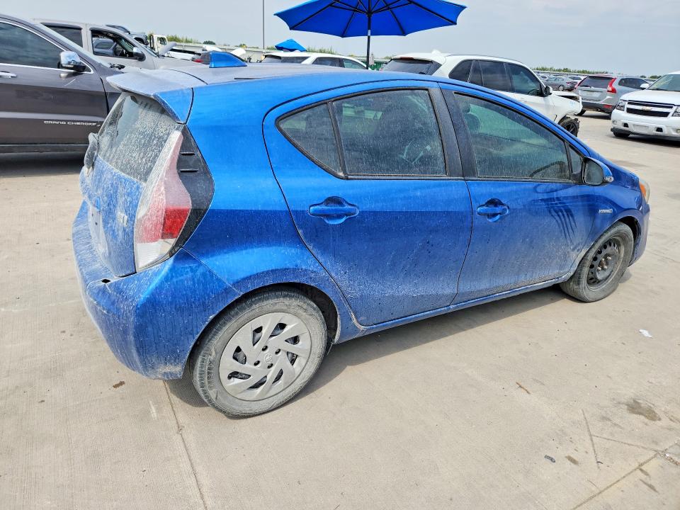 Photo 3 from auction – 2016 TOYOTA PRIUS C with VIN JTDKDTB38G1128433