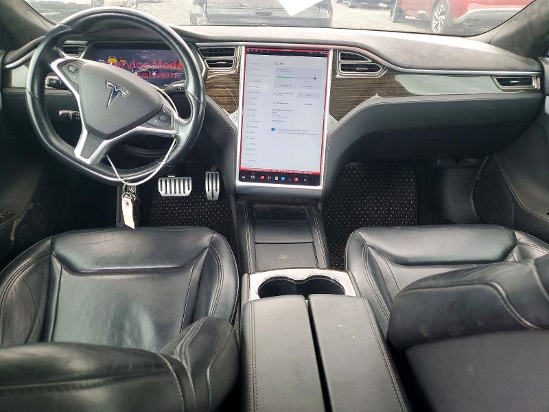 Photo 8 from auction – 2015 TESLA MODEL S with VIN 5YJSA1H22FFP69711