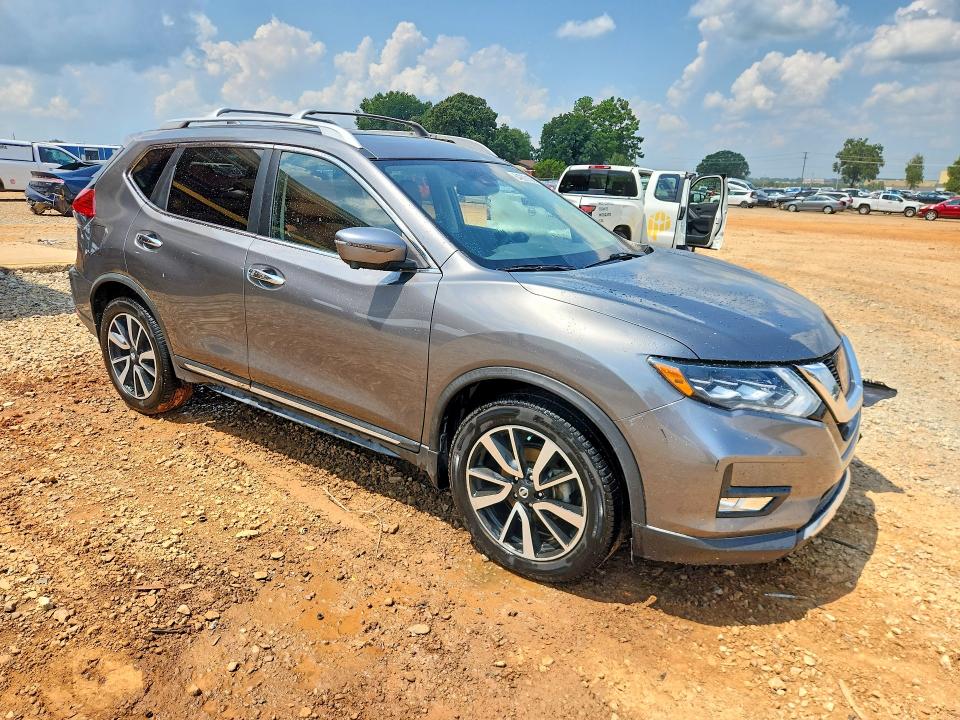 Photo 4 from auction – 2017 NISSAN ROGUE with VIN JN8AT2MT2HW148949