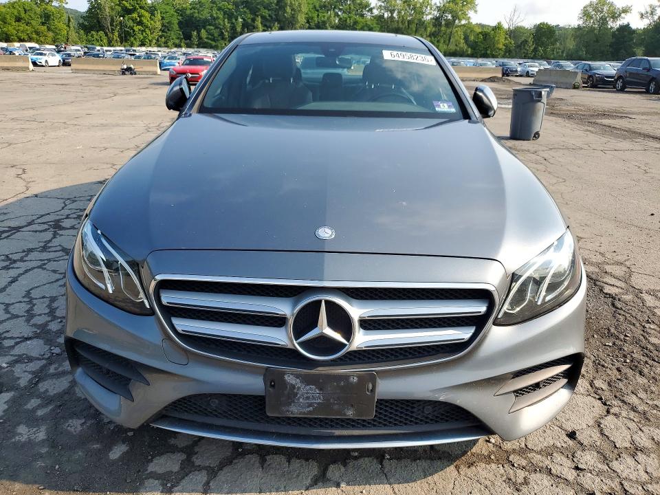 Photo 5 from auction – 2017 MERCEDES-BENZ E with VIN WDDZF4KB3HA215749