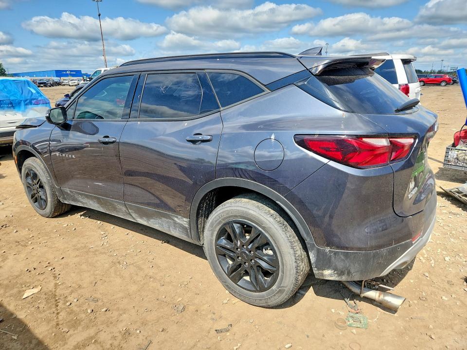 Photo 2 from auction – 2022 CHEVROLET BLAZER with VIN 3GNKBDRS8NS151884