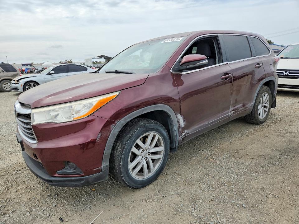 TOYOTA HIGHLANDER 2015 with VIN 5TDBKRFH5FS184927 - Photo from auction