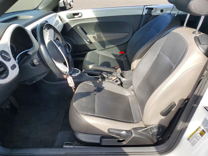 Photo 7 from auction – 2013 VOLKSWAGEN BEETLE with VIN 3VW5P7AT5DM826183