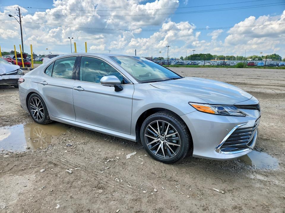 Photo 4 from auction – 2023 TOYOTA CAMRY with VIN 4T1F31AK2PU055829