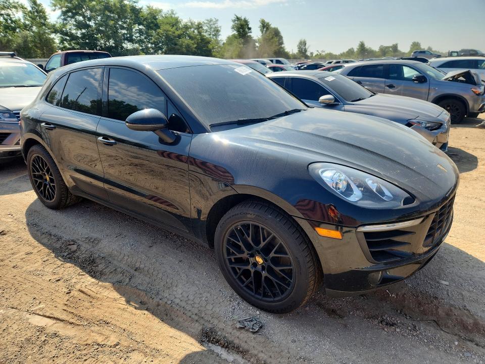 Photo 4 from auction – 2018 PORSCHE MACAN with VIN WP1AA2A50JLB17938