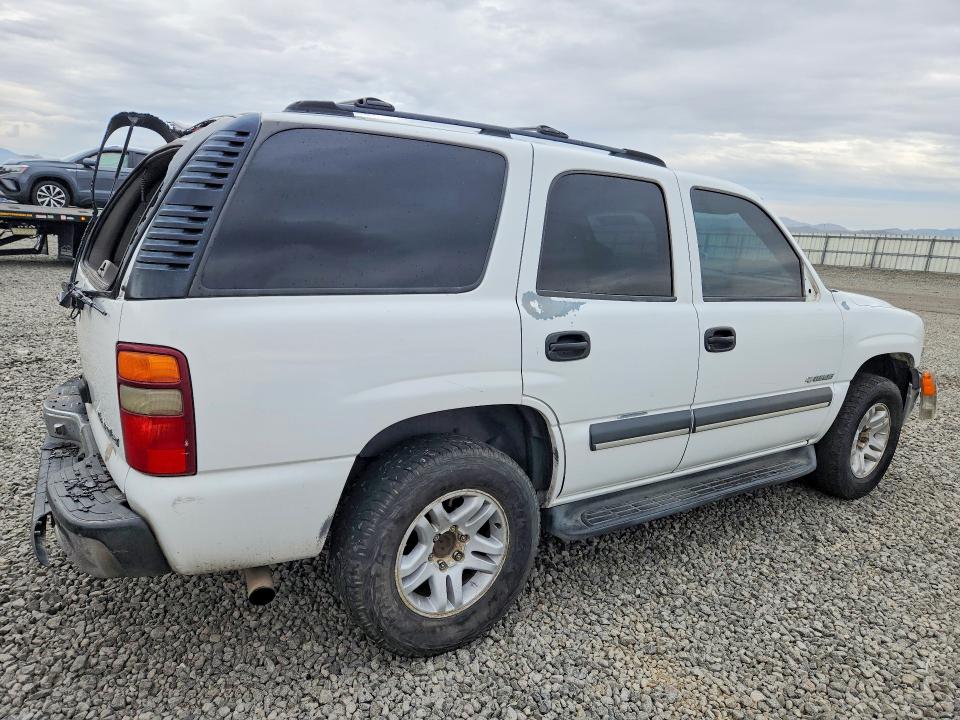 Photo 3 from auction – 2003 CHEVROLET TAHOE with VIN 1GNEK13T03J246774