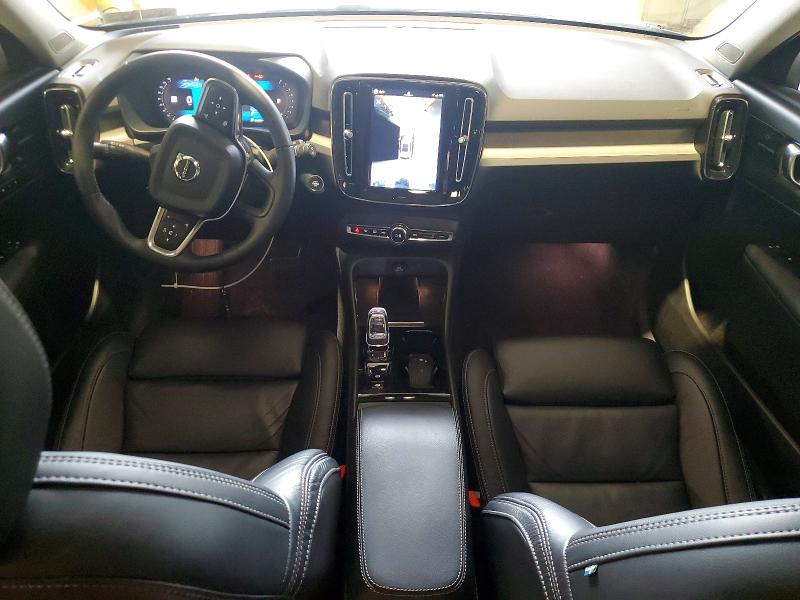 Photo 8 from auction – 2023 VOLVO XC40 with VIN YV4L12UA1P2015188