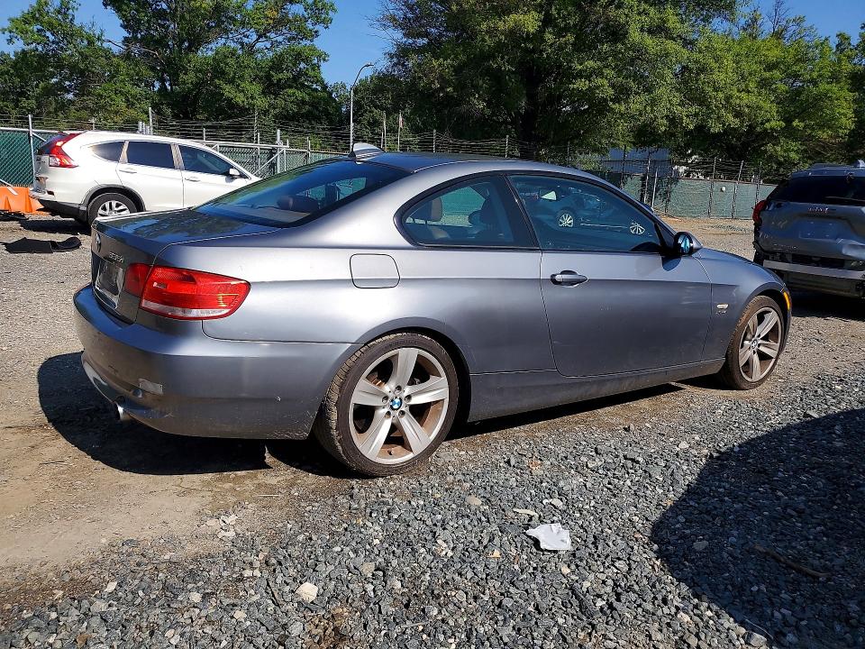 Photo 3 from auction – 2009 BMW 335 with VIN WBAWC73539E067562