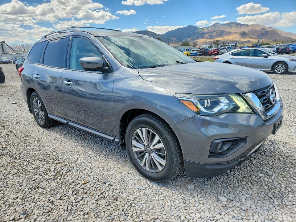 Photo 4 from auction – 2017 NISSAN PATHFINDER with VIN 5N1DR2MM9HC606791