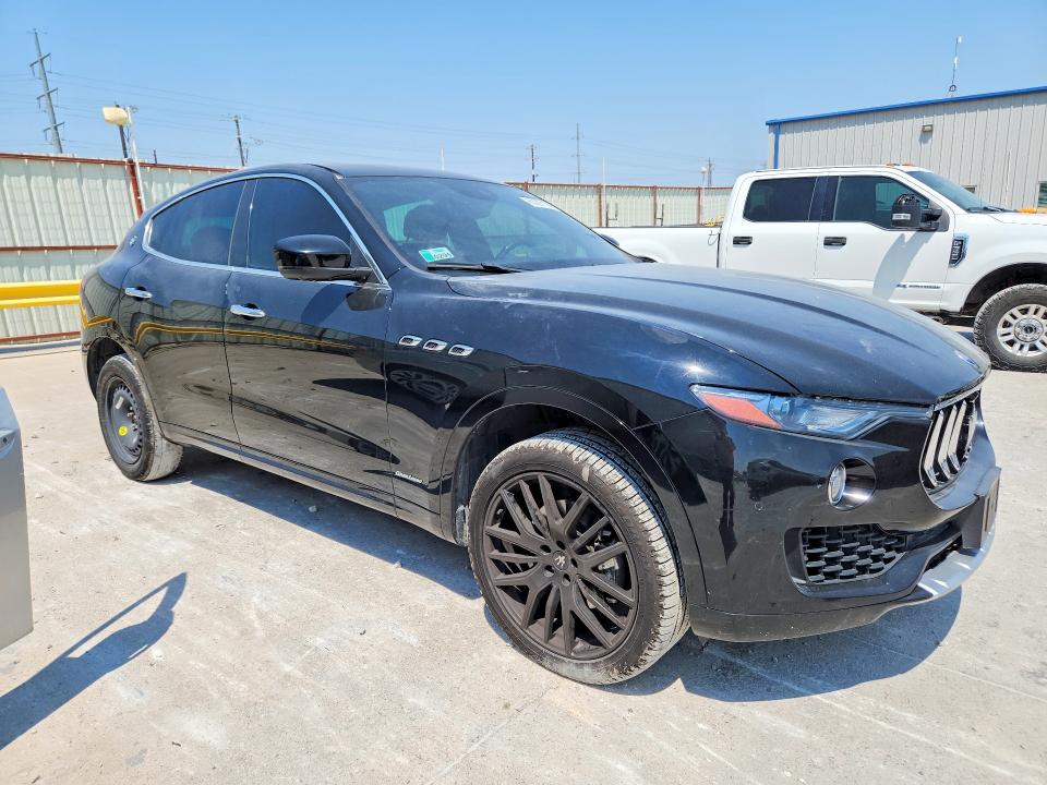 Photo 4 from auction – 2018 MASERATI LEVANTE with VIN ZN661XUL2JX285795