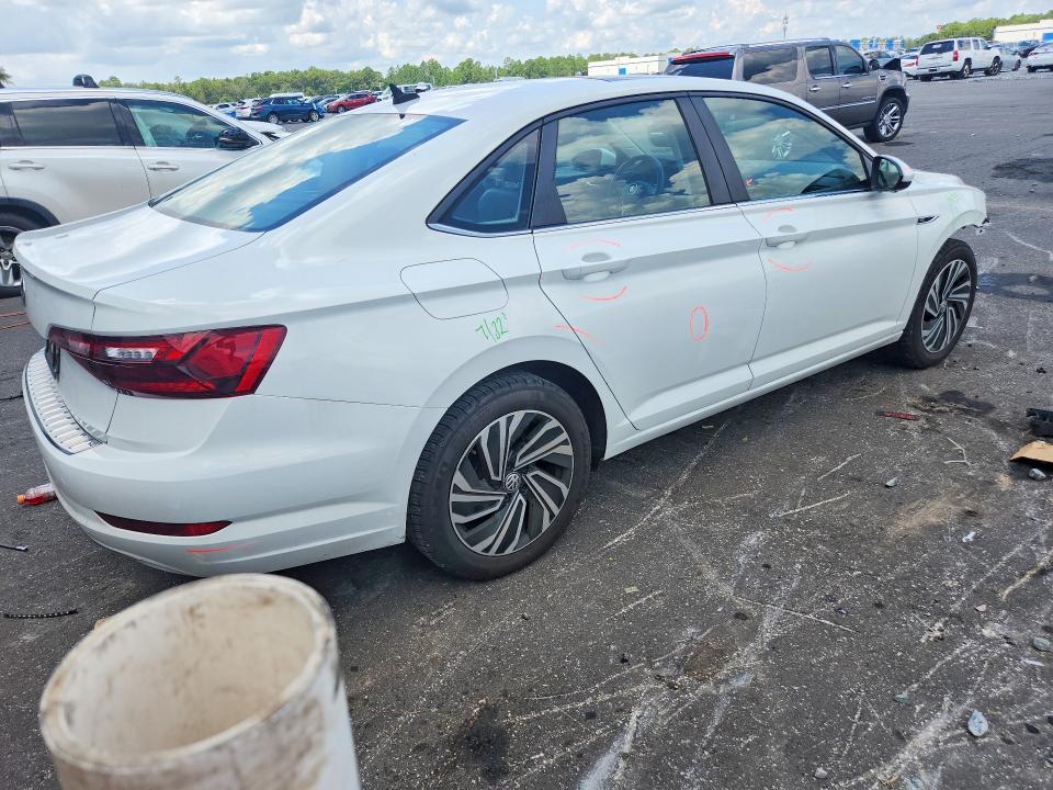 Foto 3 de la subasta – 2020 VOLKSWAGEN JETTA con VIN 3VWEB7BU3LM062547