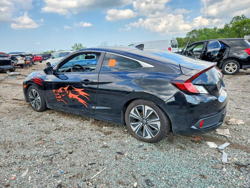 Photo 2 from auction – 2017 HONDA CIVIC with VIN 2HGFC3B72HH359856
