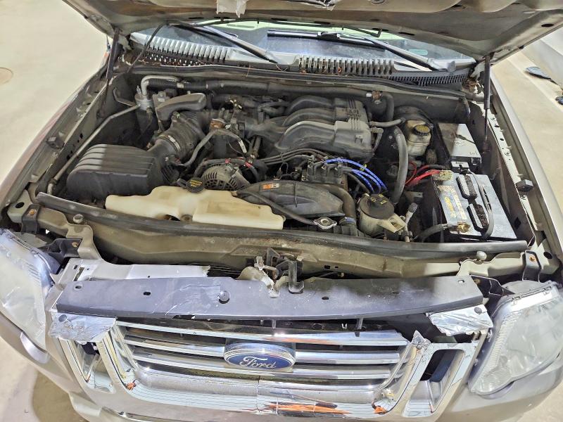 Photo 12 from auction – 2006 FORD EXPLORER with VIN 1FMEU74E56UB41572
