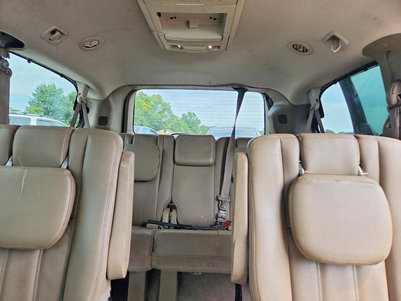Photo 10 from auction – 2015 CHRYSLER TOWN & COUNTRY with VIN 2C4RC1BGXFR629150