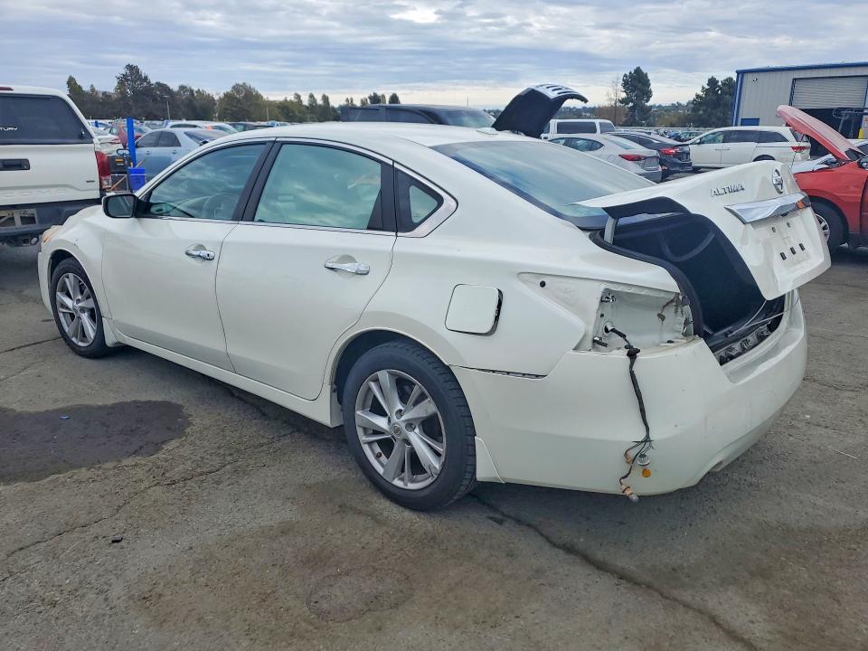 Photo 2 from auction – 2015 NISSAN ALTIMA with VIN 1N4AL3AP9FC273654