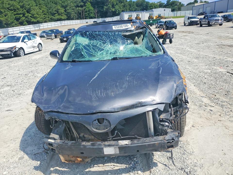 Photo 5 from auction – 2011 TOYOTA CAMRY with VIN 4T1BK3EK3BU129596