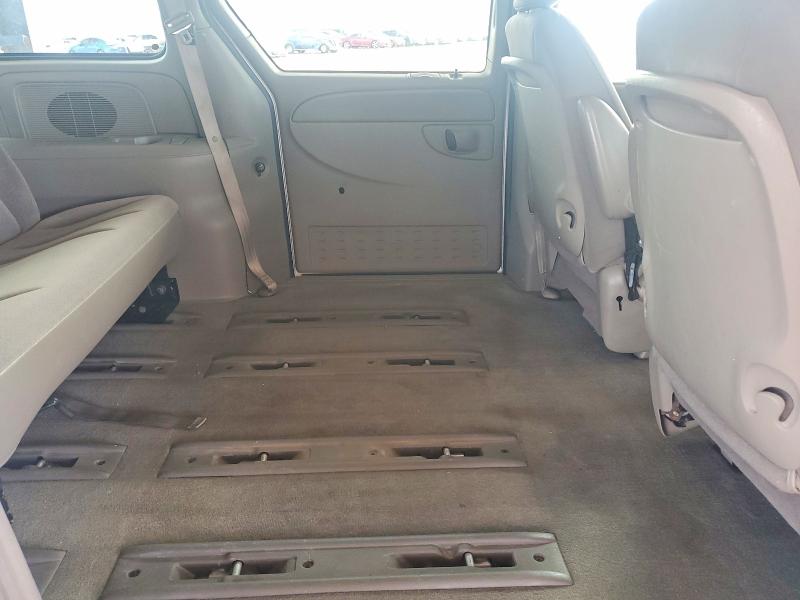 Photo 10 from auction – 2003 CHRYSLER VOYAGER with VIN 1C4GJ45343B268581