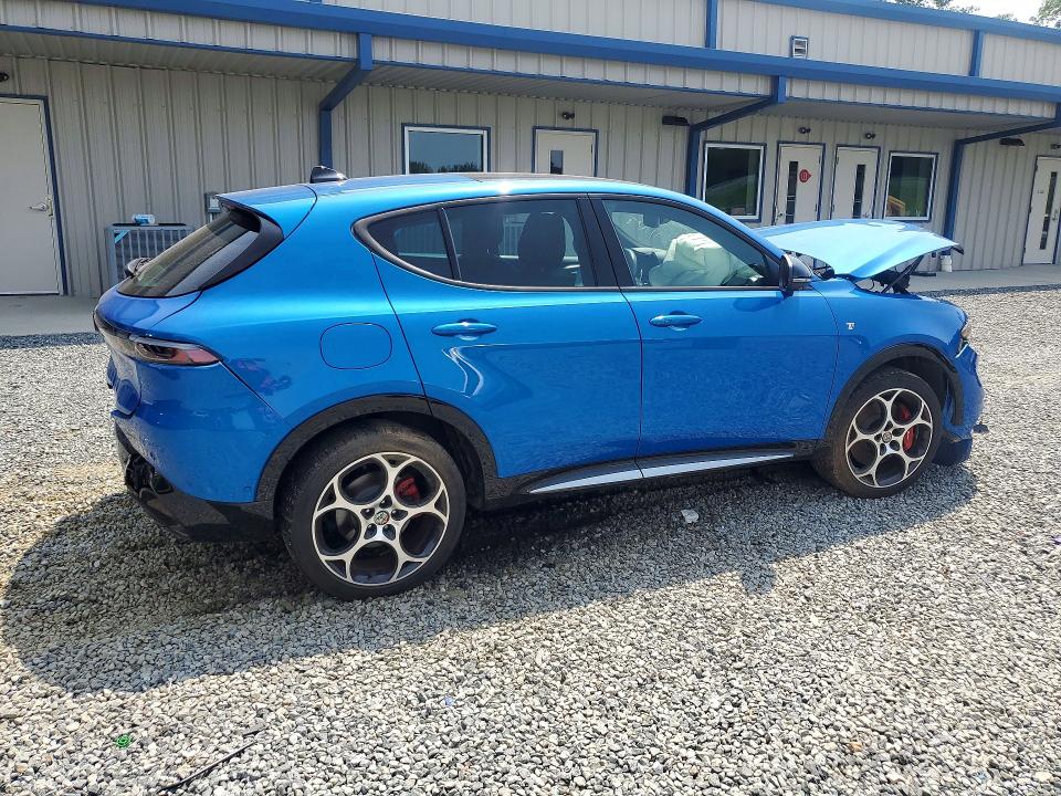 Снимка 3 от търг – 2024 ALFA ROMEO TONALE с VIN ZASPATCW8R3053624