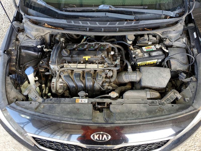 Photo 11 from auction – 2018 KIA FORTE LX with VIN 3KPFL4A78JE174931