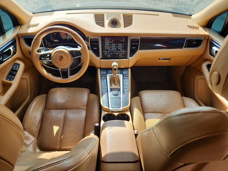 Photo 8 from auction – 2016 PORSCHE MACAN with VIN WP1AB2A50GLB50282