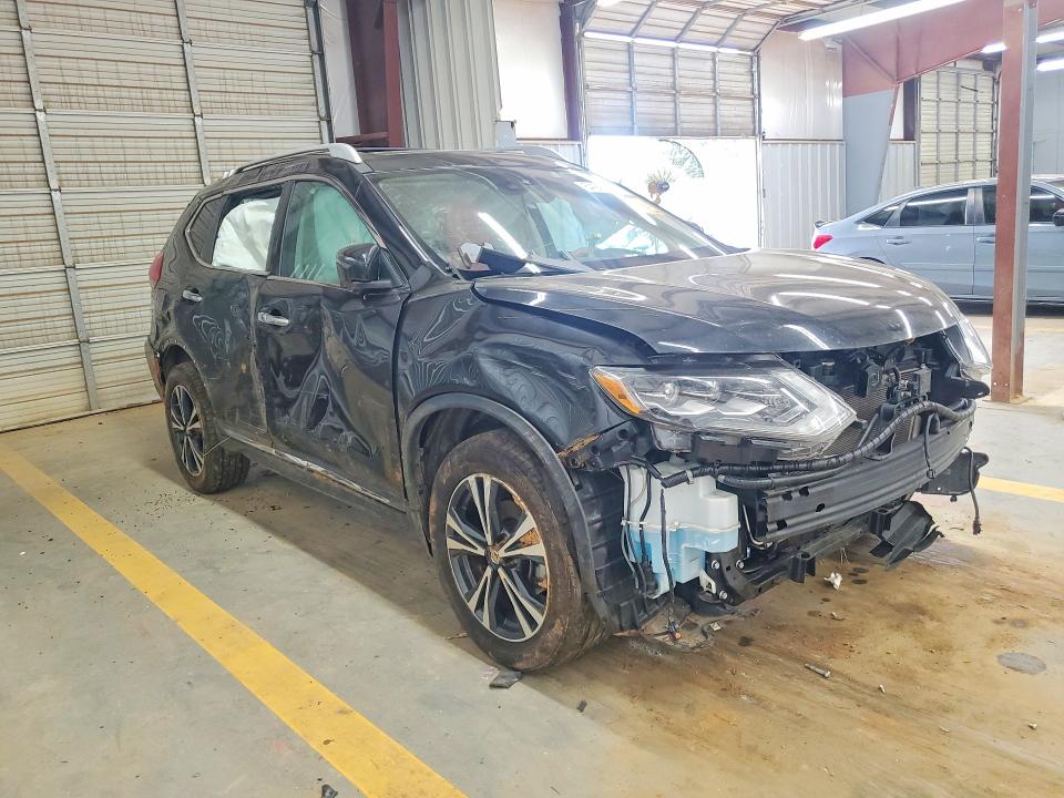 Photo 4 from auction – 2017 NISSAN ROGUE with VIN 5N1AT2MV5HC736547