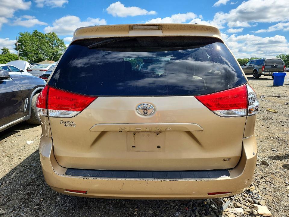 Photo 6 from auction – 2011 TOYOTA SIENNA with VIN 5TDKK3DC3BS015536