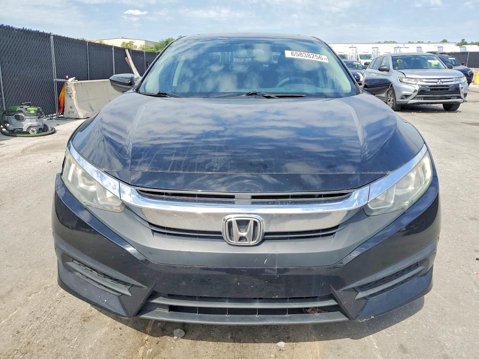 Photo 5 from auction – 2017 HONDA CIVIC with VIN 19XFC2F71HE081837