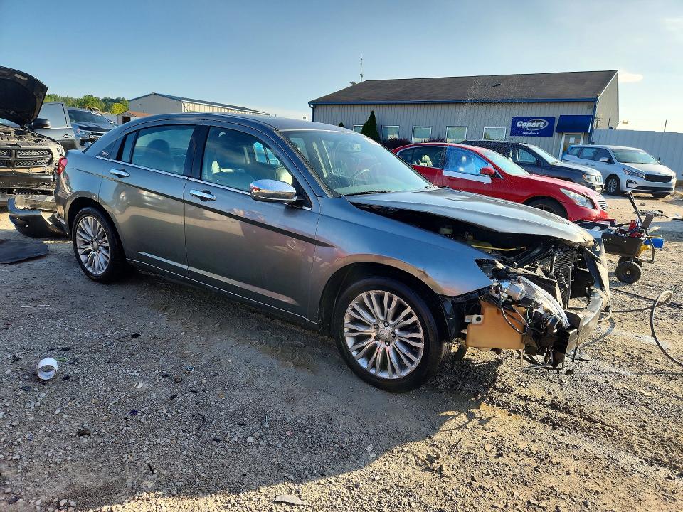 Photo 4 from auction – 2012 CHRYSLER 200 with VIN 1C3CCBCG2CN258136