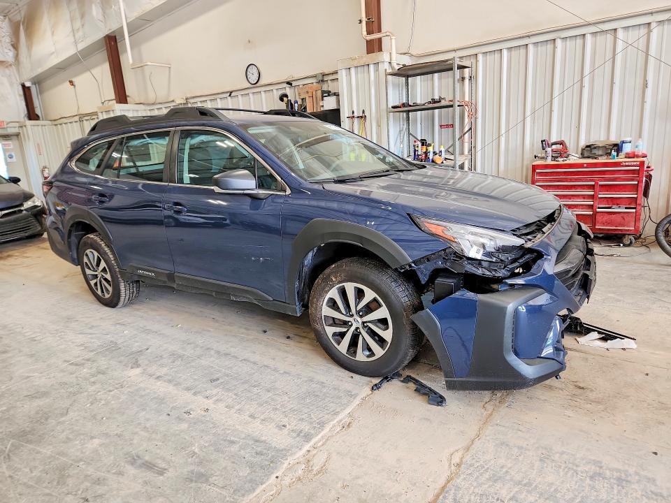 Photo 4 from auction – 2023 SUBARU OUTBACK with VIN 4S4BTAACXP3149809