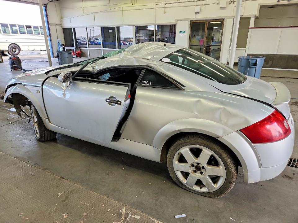 Photo 2 from auction – 2001 AUDI TT with VIN TRUSX28N411020513