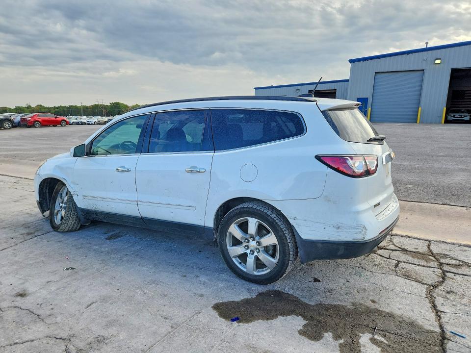 Photo 2 from auction – 2016 CHEVROLET TRAVERSE with VIN 1GNKRJKD7GJ140451