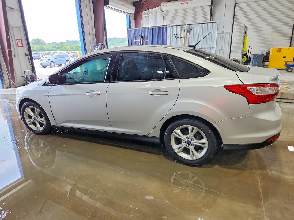 Photo 2 from auction – 2014 FORD FOCUS with VIN 1FADP3F23EL129594