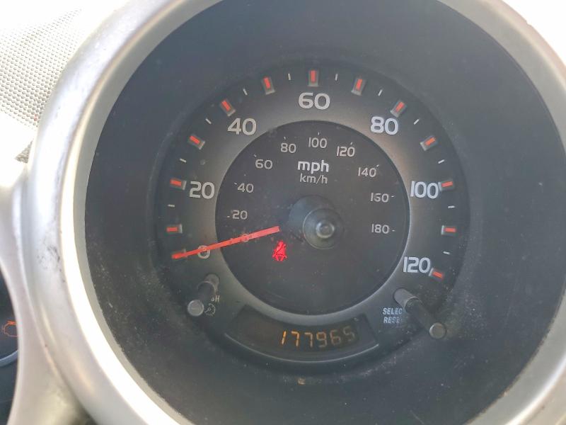 Photo 9 from auction – 2005 HONDA ELEMENT with VIN 5J6YH18625L002634