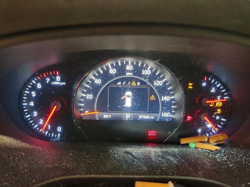 Photo 9 from auction – 2016 KIA SORENTO with VIN 5XYPKDA55GG071547