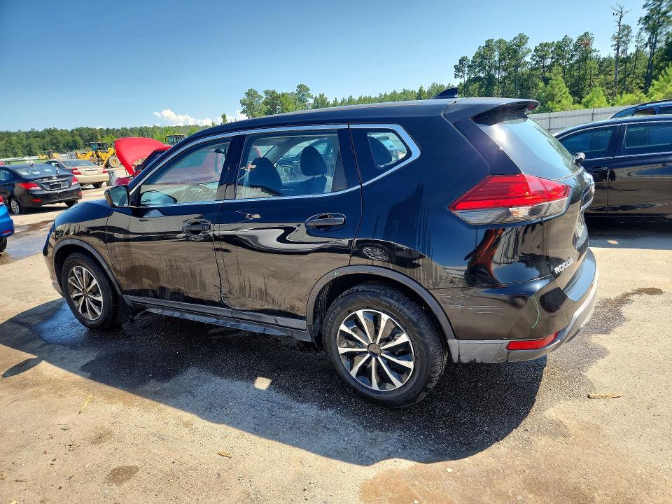 Photo 2 from auction – 2017 NISSAN ROGUE with VIN KNMAT2MT2HP530615
