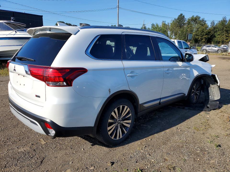 Photo 3 from auction – 2020 MITSUBISHI OUTLANDER with VIN JA4AZ2A32LZ612628