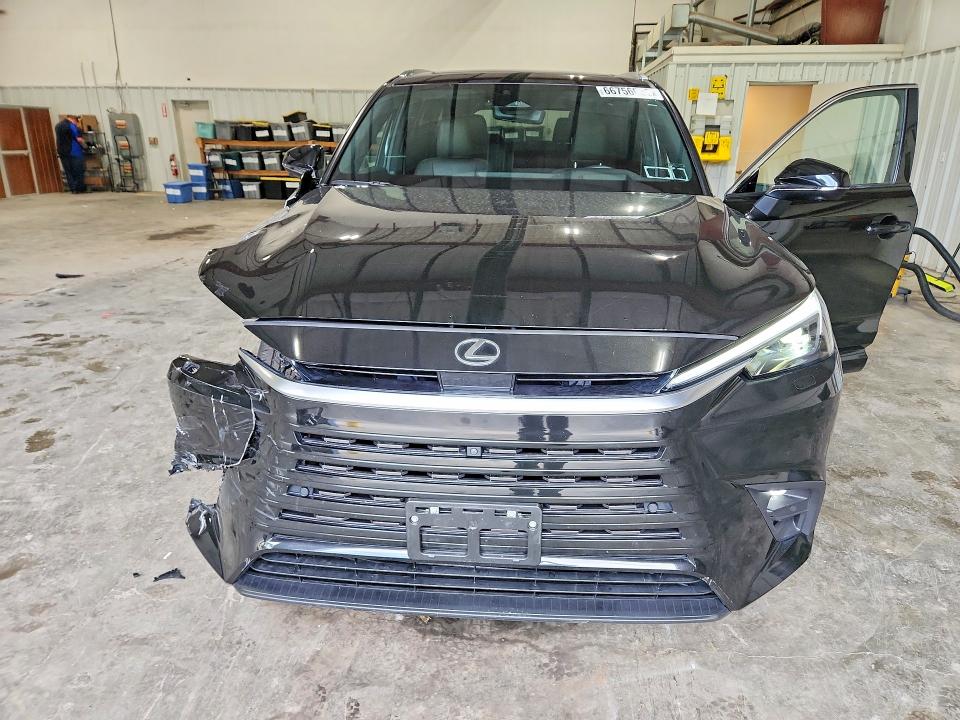 Фото 5 с аукциона – 2025 LEXUS TX 350 с VIN 5TDAAAB62SS044350