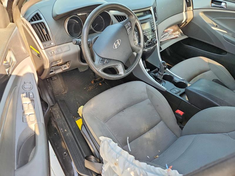 Photo 8 from auction – 2013 HYUNDAI SONATA with VIN KMHEC4A4XDA096267
