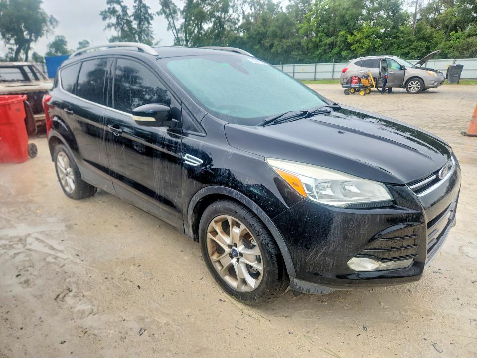 Photo 4 from auction – 2016 FORD ESCAPE with VIN 1FMCU0J92GUA91723