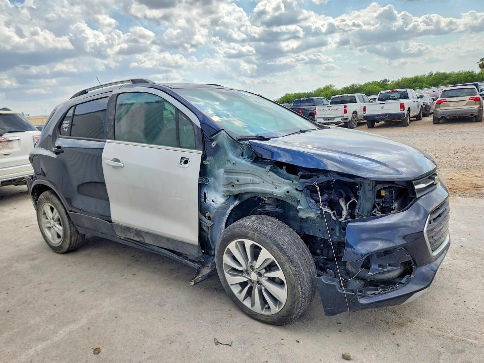 Photo 4 from auction – 2021 CHEVROLET TRAX with VIN KL7CJLSB6MB313359