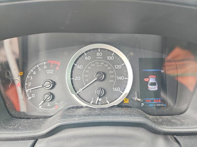 Photo 9 from auction – 2021 TOYOTA COROLLA with VIN 5YFEPMAE3MP238228